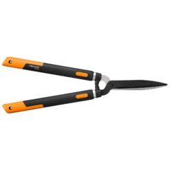 Fiskars SmartFit Teleskop Heckenschere