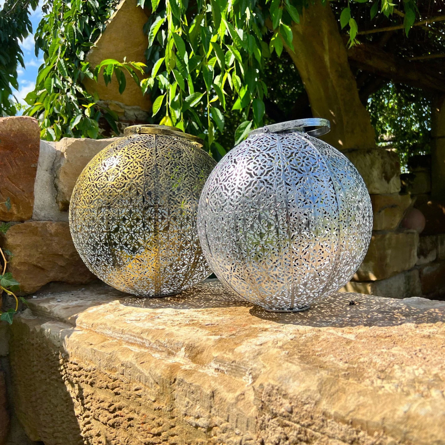 Kölle Solarlaterne Giant Damast, Gold Matt, Höhe 39 Cm, Ø 37 Cm – Bild 2