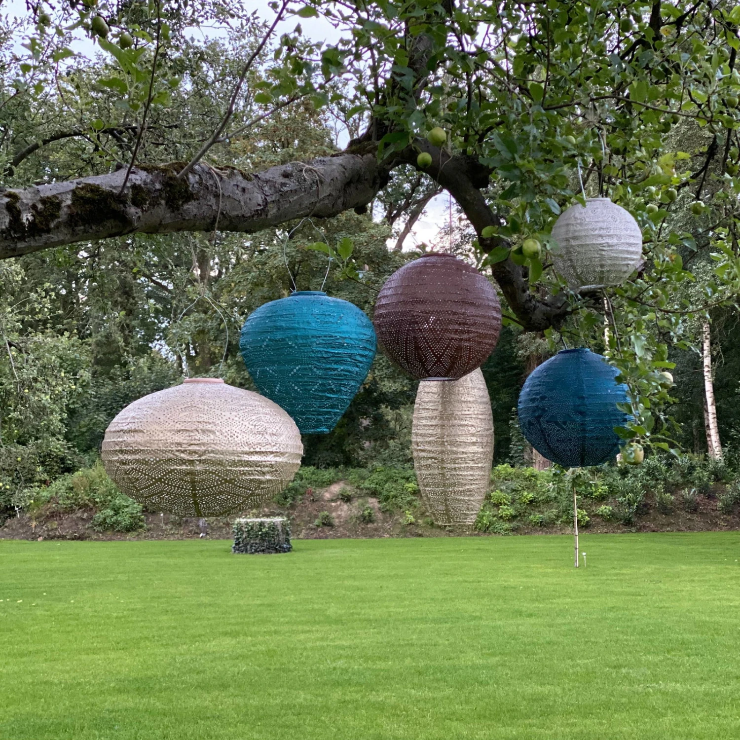 Solarlaterne 'Round 20', Helltaupe, Ø 20 X 18 Cm – Bild 6